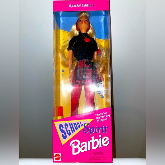 Vintage 1995 School Spirit Barbie - Picture 1 of 9